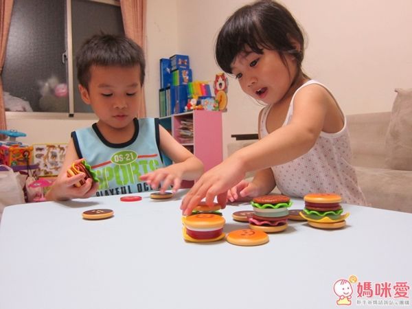 EYEUP 漢堡疊疊樂