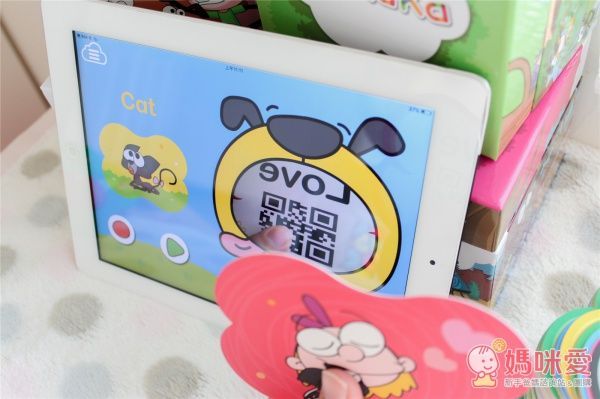 【PadKaKa】愛上英文很簡單❤全世界第一套英文學習動畫卡