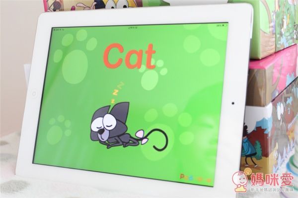 【PadKaKa】愛上英文很簡單❤全世界第一套英文學習動畫卡