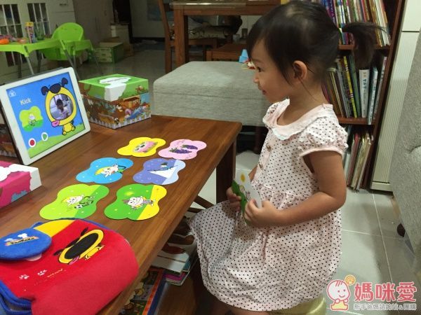 【PadKaKa】愛上英文很簡單❤全世界第一套英文學習動畫卡