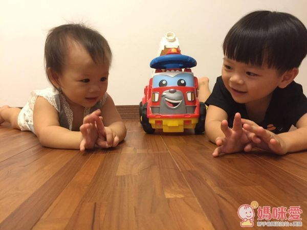 ☆MEGA BLOKS 消防車積木組