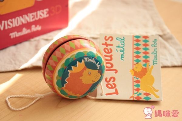 Moulin Roty 金屬溜溜球