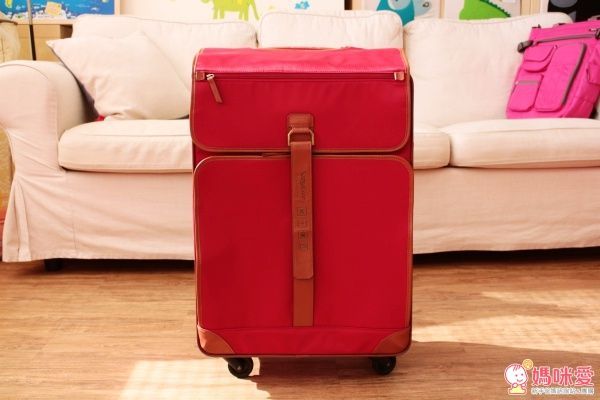 VoyLux 伯勒仕收摺行李箱、四用托特包