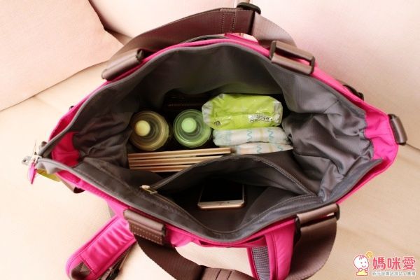 VoyLux 伯勒仕收摺行李箱、四用托特包