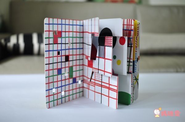 《小黃點》作者新作：創意塗鴉遊戲書！從「洞」裡激發孩子的想像力