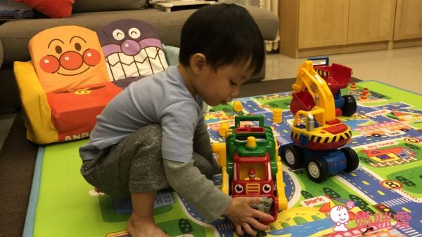 英國 WOW 驚奇玩具