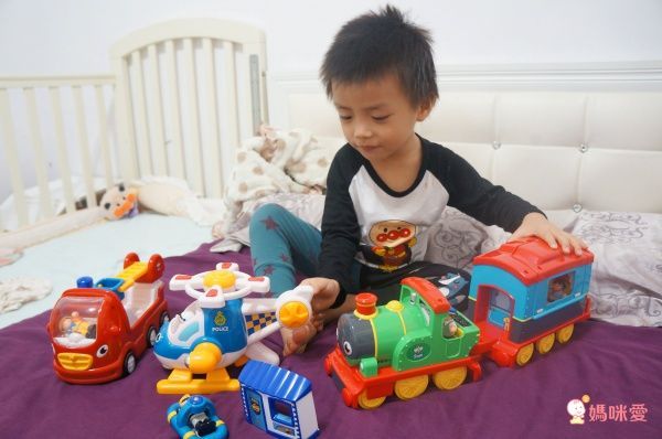 英國驚奇玩具 WOW Toys - 山姆蒸氣火車