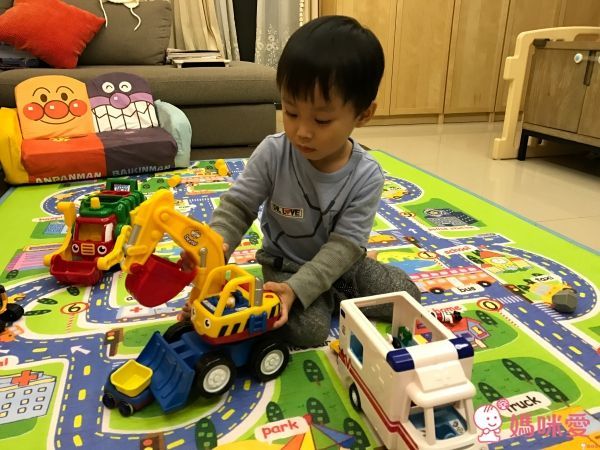 英國 WOW 驚奇玩具