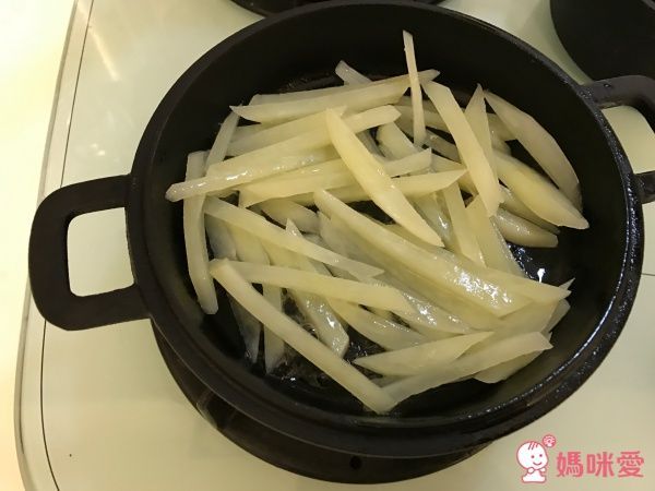 ❤及源鑄造 OIGEN 日本製南部鐵器圓形麵包烤鍋