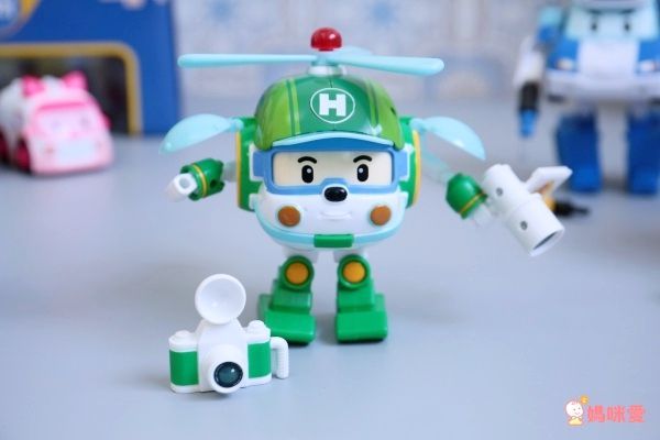 POLI 波力救援小英雄 - LED變形羅伊-附滅火器×1+吊車×1+昇降梯×1