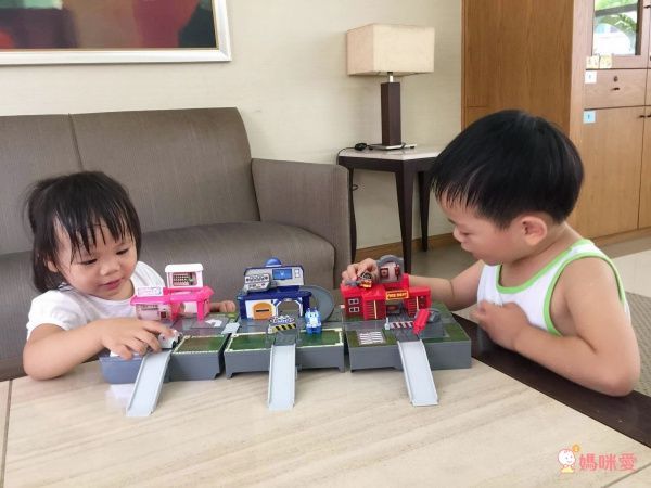 POLI 波力救援小英雄 - 波力迷你基地-附1吋迷你波力合金車1台