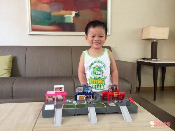 POLI 波力救援小英雄 - 波力迷你基地-附1吋迷你波力合金車1台