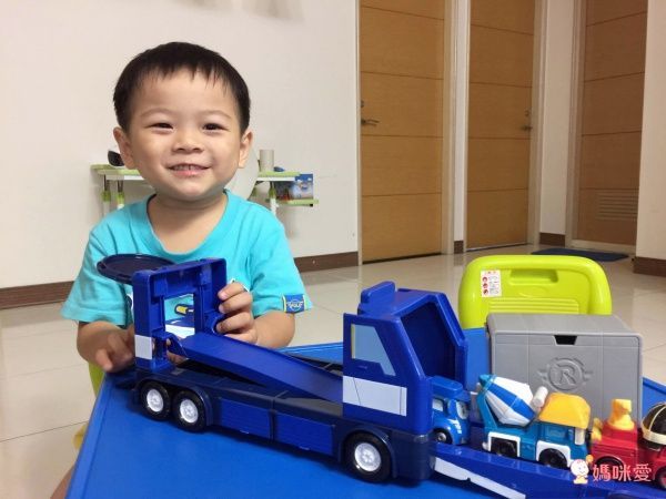 POLI 波力救援小英雄 - 救援小隊行動指揮中心-附波力合金車1台