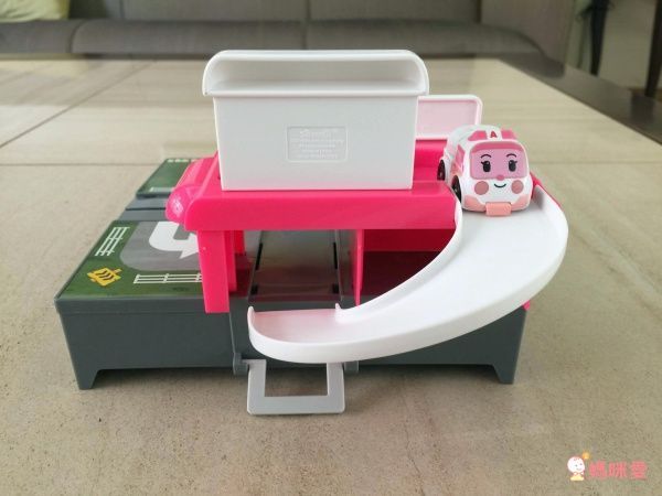 POLI 波力救援小英雄 - 安寶迷你基地-附1吋迷你安寶合金車1台