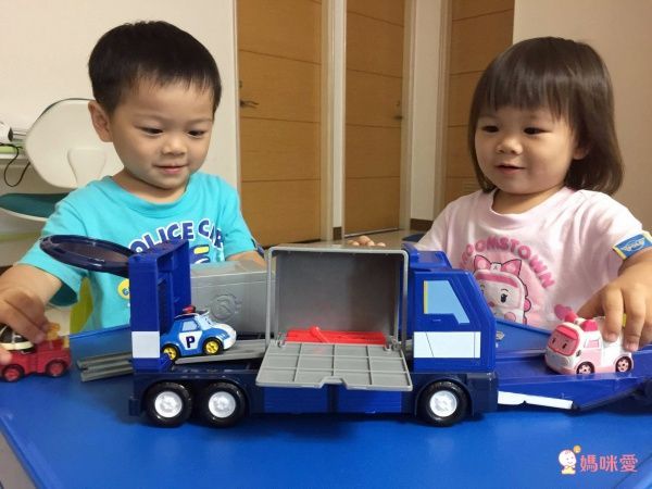 POLI 波力救援小英雄 - 救援小隊行動指揮中心-附波力合金車1台