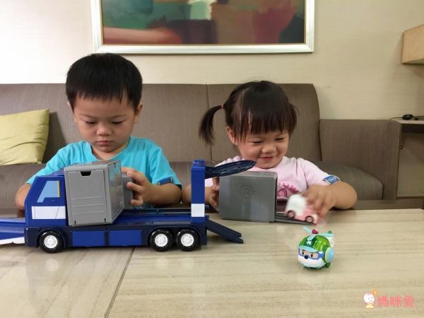 POLI 波力救援小英雄 - 救援小隊行動指揮中心-附波力合金車1台