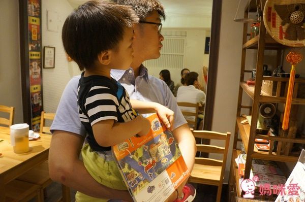 近60種主題！比利時繪本風磁鐵書 x 隨身貼紙書