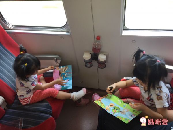 澳洲 Tiger Tribe - 隨身磁鐵書-機器人星球