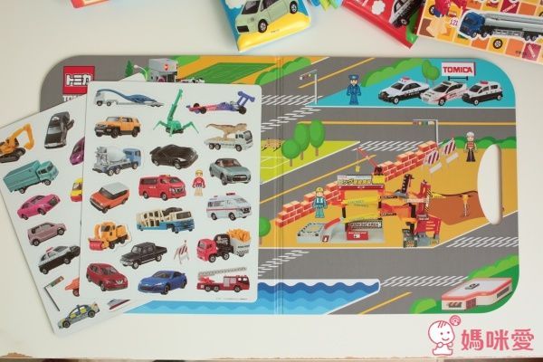 TOMICA 多美小汽車中文遊戲書