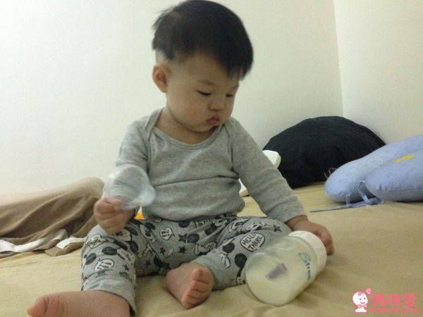 Bfree 防脹氣奶瓶 / 奶嘴