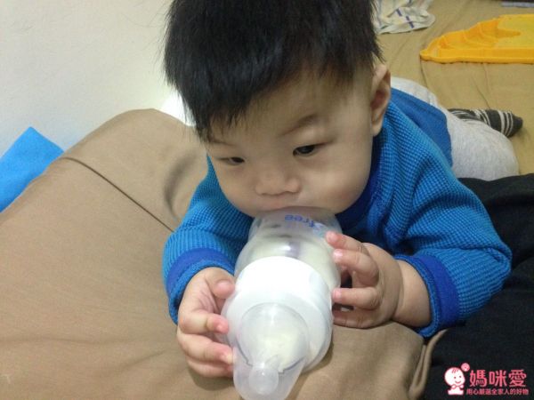 Bfree 防脹氣奶瓶 / 奶嘴