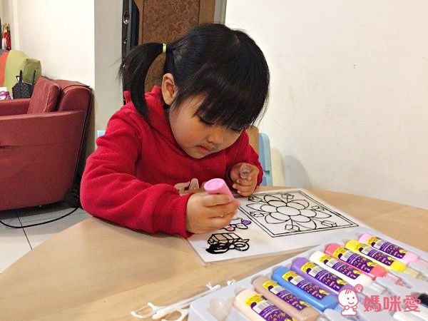 台灣製彩繪玻璃貼，DIY成品可貼在玻璃/車窗/磁磚等平滑表面