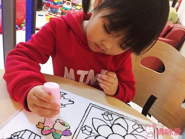 台灣製彩繪玻璃貼，DIY成品可貼在玻璃/車窗/磁磚等平滑表面