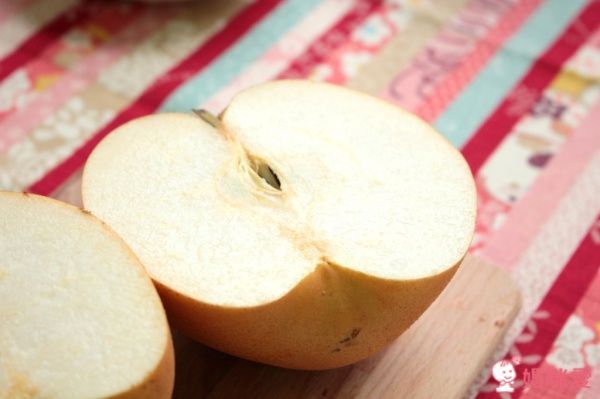 日本青森蜜蘋果(6顆裝)+台灣梨山雪梨(2顆裝)