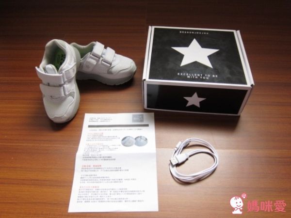 韓國 Besson JouJou LED 發光星星鞋