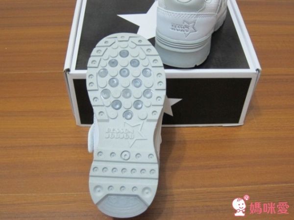 韓國 Besson JouJou LED 發光星星鞋