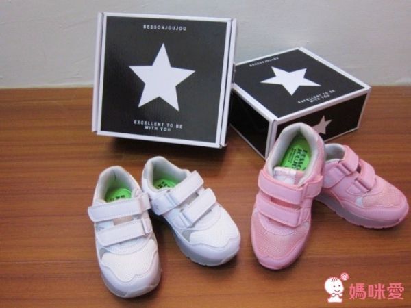 韓國 Besson JouJou LED 發光星星鞋