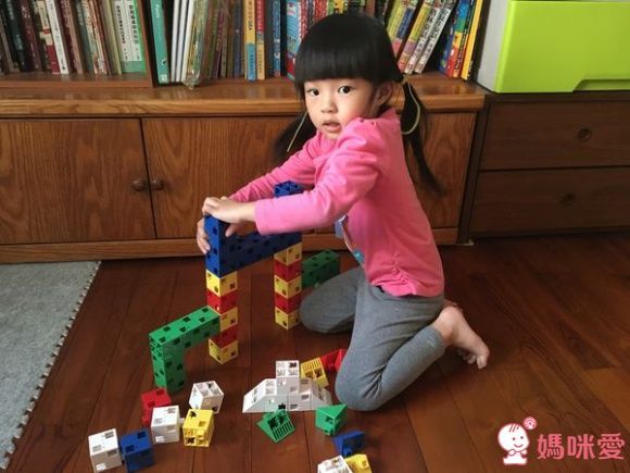 ✩日本製 Artec 彩色積木大積木系列-Blocks幼兒積木紙盒 60PCS