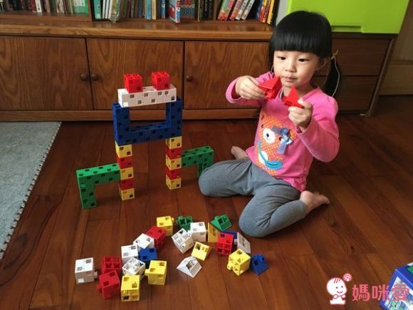 ✩日本製 Artec 彩色積木大積木系列-Blocks幼兒積木紙盒 60PCS