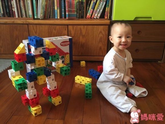 ✩日本製 Artec 彩色積木大積木系列-Blocks幼兒積木紙盒 60PCS