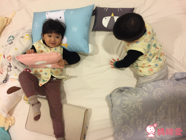 韓國 DreamB 頭型枕 / 枕頭 / 懶人沙發