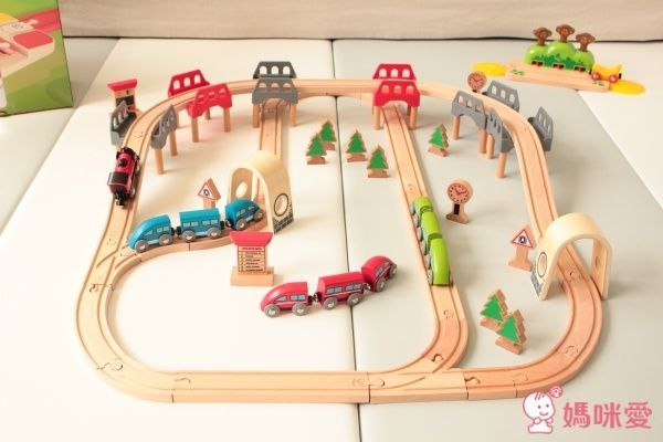 Hape 高低軌道組(共85pcs)