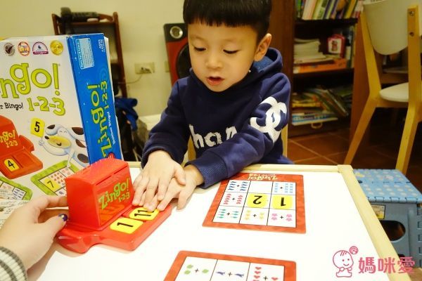 上誼★小紅帽 / 三隻小豬 / 蜜蜂跌跌樂 超人氣桌遊★