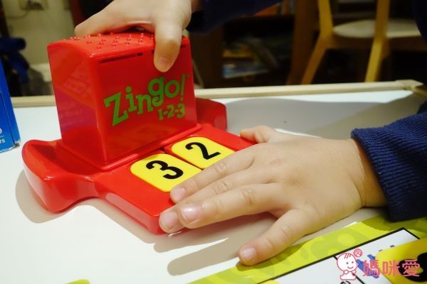 上誼★小紅帽 / 三隻小豬 / 蜜蜂跌跌樂 超人氣桌遊★