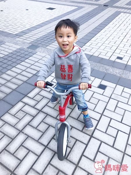 NIKE DYNAMO FREE 輕量小童運動鞋 毛毛蟲鞋