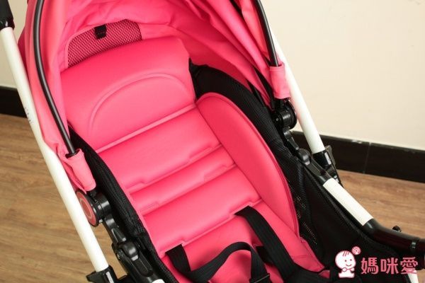  Combi Urban Walker Lite MC A型-可平躺型嬰兒手推車 