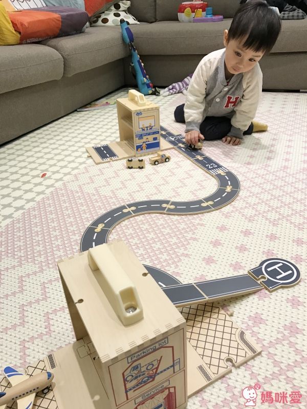 澳洲 Boxset 可攜式故事屋／玩具盒