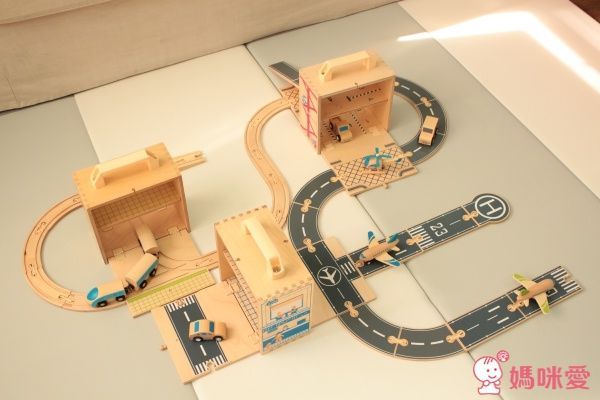 澳洲 Boxset 可攜式故事屋／玩具盒