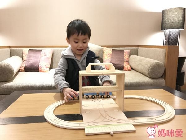 澳洲 Boxset 可攜式故事屋／玩具盒