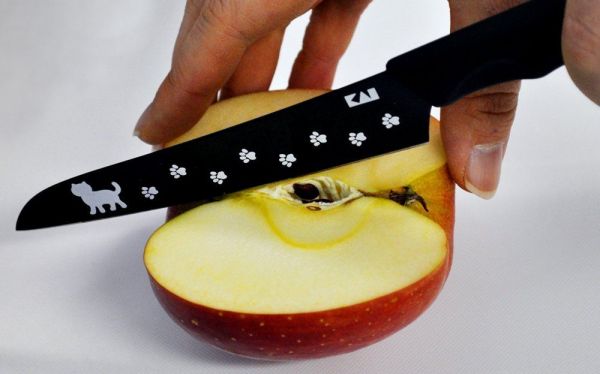 日本貝印 Nyammy貓咪造型不鏽鋼水果刀(附刀刃保護套)