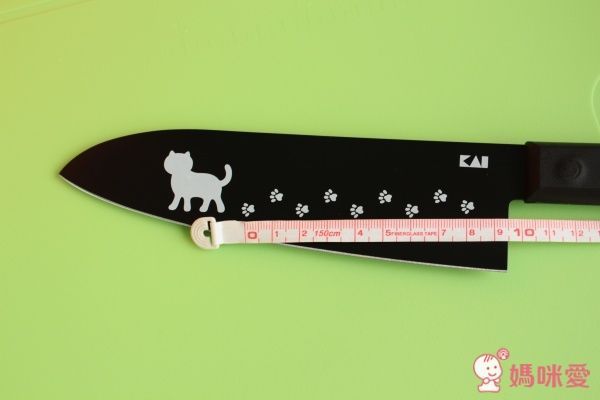 日本貝印 Nyammy貓咪造型不鏽鋼三德刀