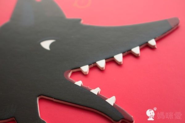 日本小學館  Xavier Deneux  幼兒彩色凹凸繪本