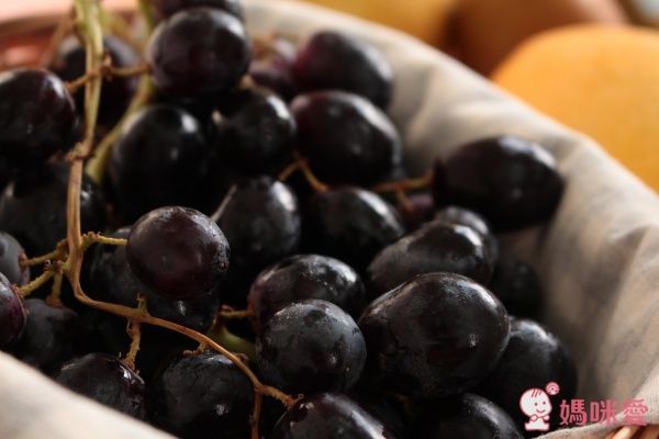 鄭哥新鮮水果箱 /  日本山梨縣水蜜桃禮盒