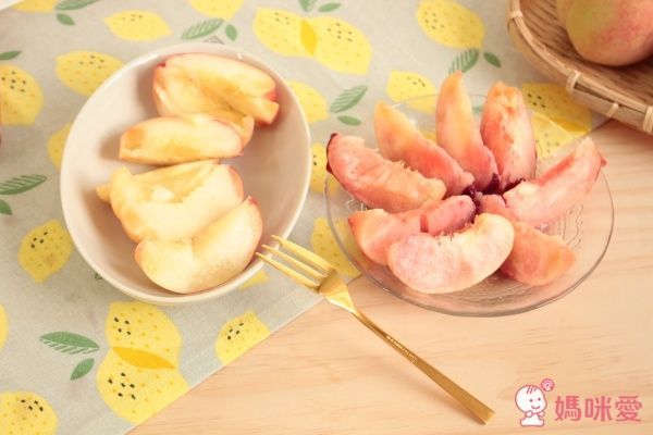 鄭哥新鮮水果箱 /  日本山梨縣水蜜桃禮盒