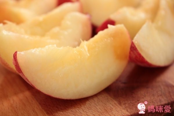 鄭哥新鮮水果箱 /  日本山梨縣水蜜桃禮盒