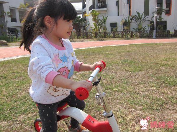 TransBike 二合一滑步車滑板車